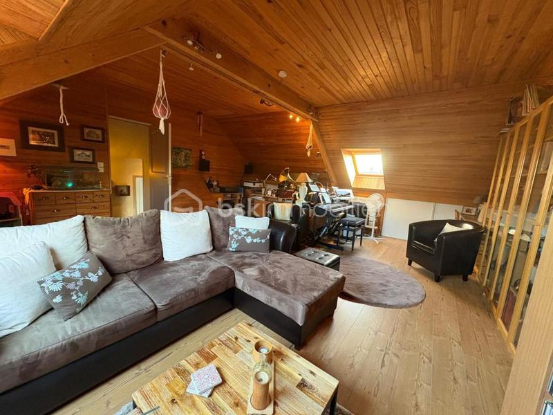 Maison - 136 m² - 6 pièces