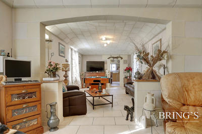 Maison - 188 m² - 8 pièces