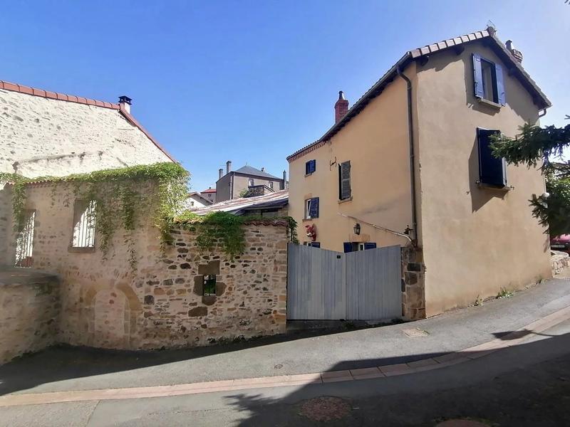 Maison - 166 m² - 7 pièces