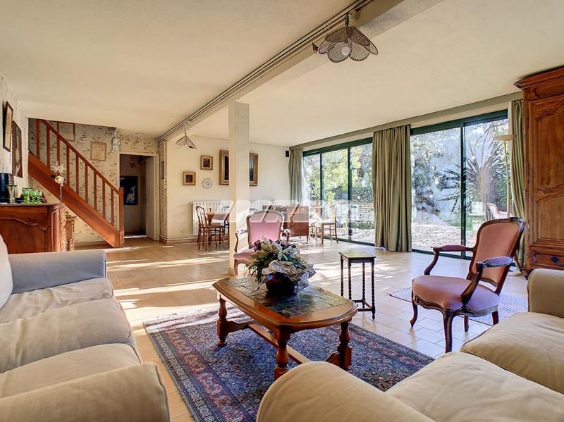 Maison - 200 m² - 7 pièces