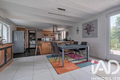 Maison - 146 m² - 6 pièces