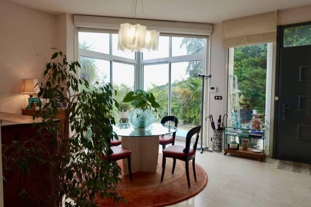 Maison - 195 m² - 6 pièces