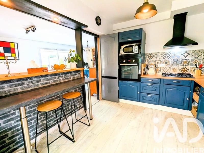 Maison - 97 m² - 6 pièces