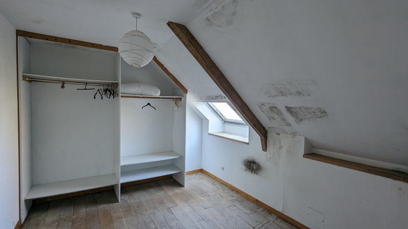 Maison - 335 m² - 15 pièces