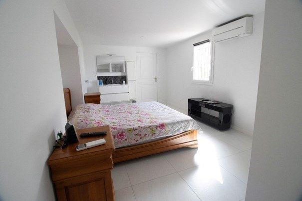 Villa - 240 m² - 8 pièces