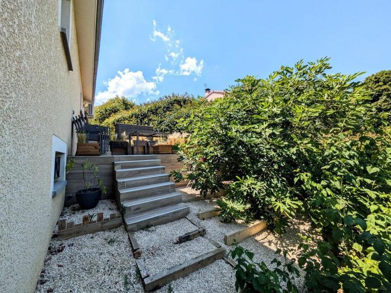 Villa - 100 m² - 6 pièces