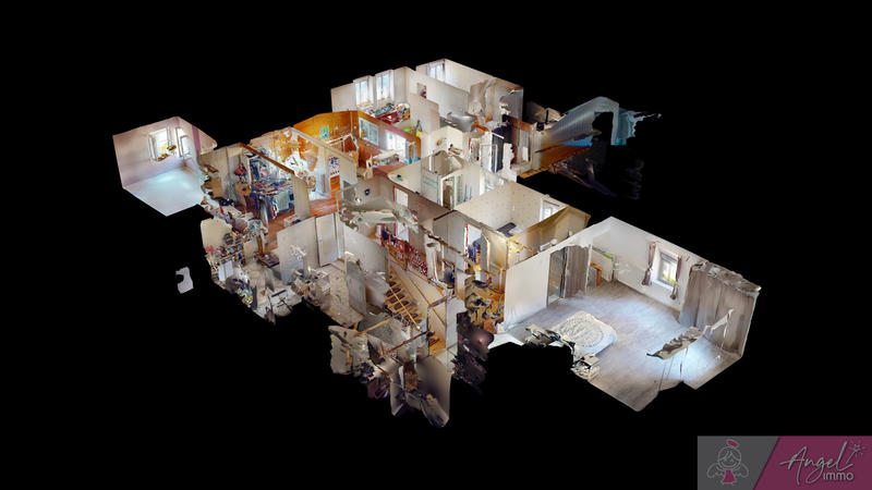 Maison - 168 m² - 8 pièces