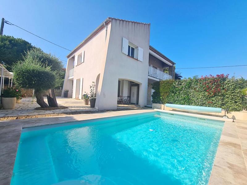 Villa - 148 m² - 6 pièces