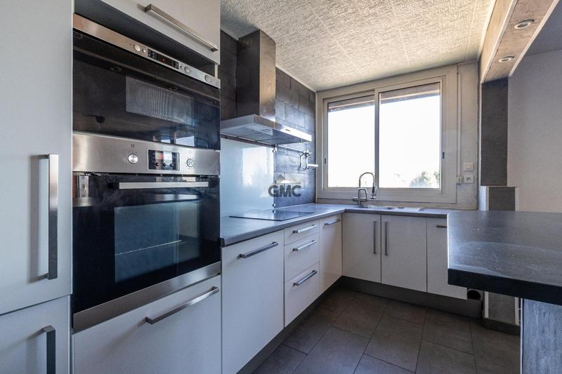 Appartement - 82 m² - 4 pièces