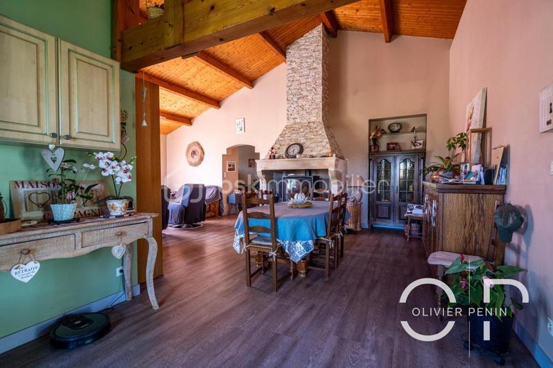 Propriété - 162 m² - 6 pièces