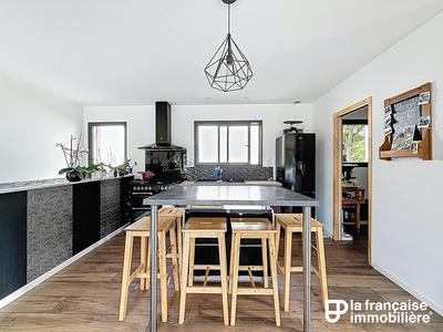 Maison - 132 m² - 6 pièces