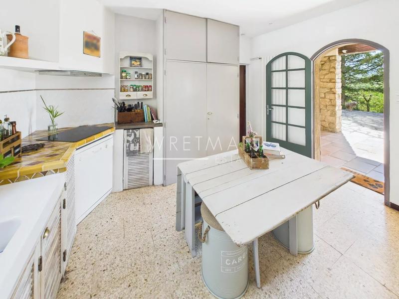 Villa - 177 m² - 7 pièces