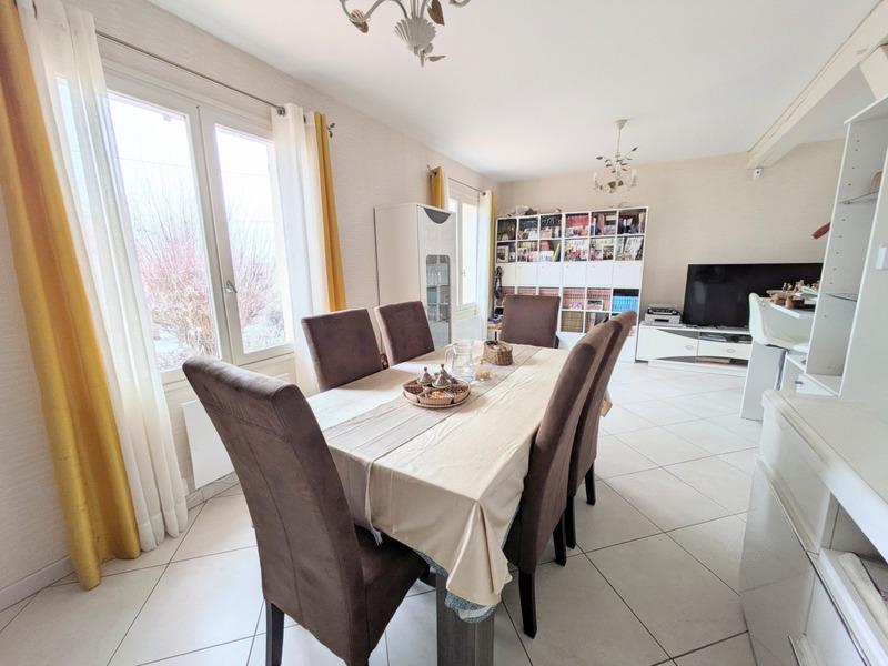 Maison - 137 m² - 5 pièces
