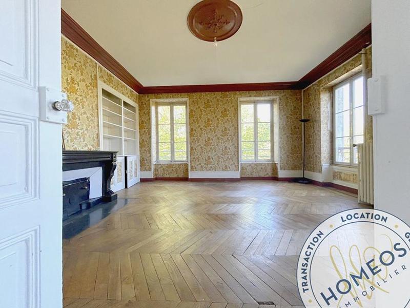 Appartement - 194 m² - 5 pièces