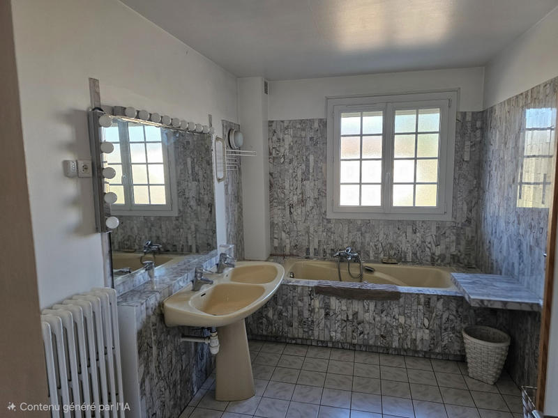 Maison - 205 m² - 7 pièces