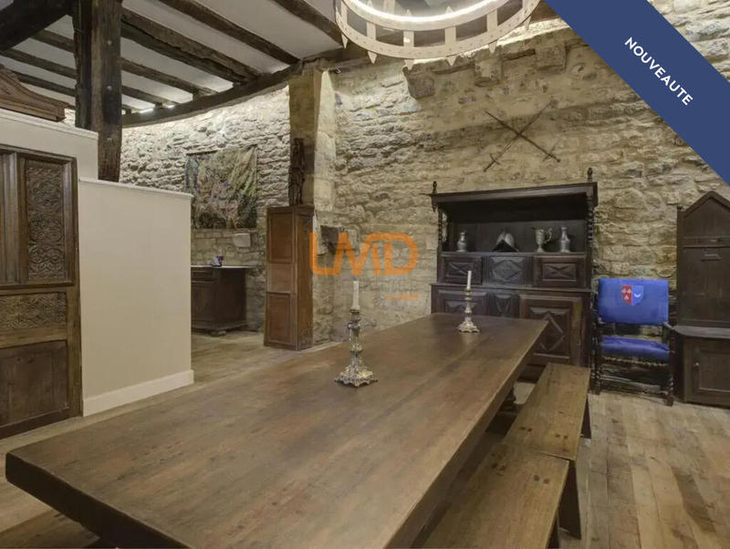 Hôtel particulier - 183 m² - 7 pièces