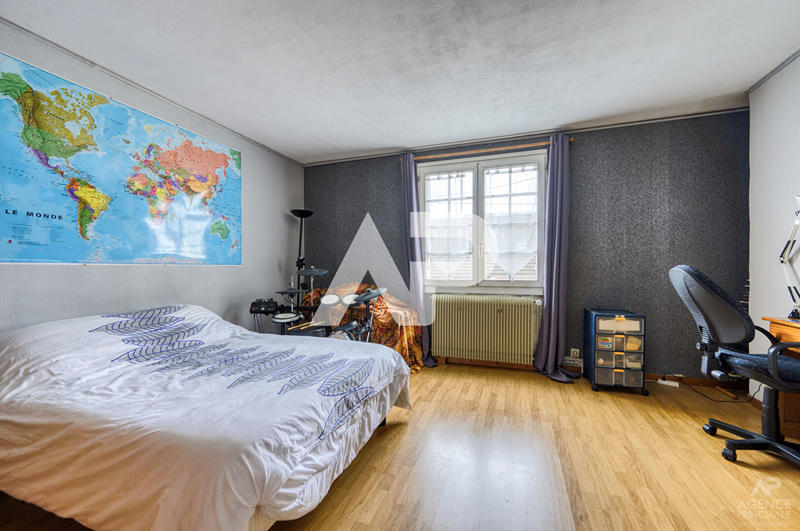 Maison - 110 m² - 5 pièces