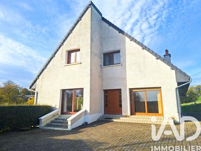 Maison - 225 m² - 7 pièces