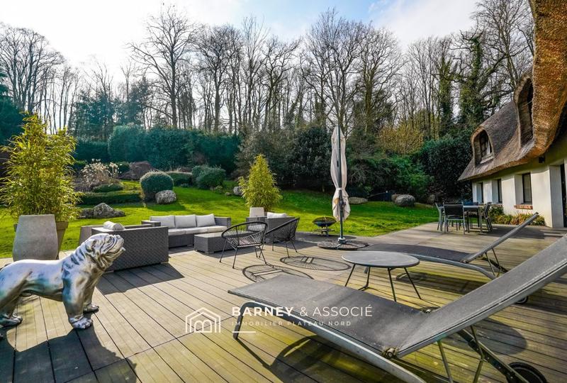 Maison - 302 m² - 7 pièces