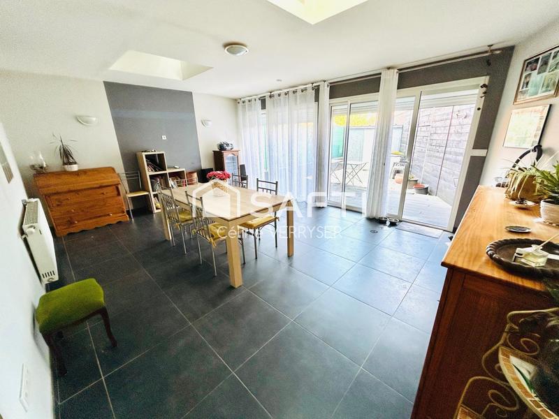 Maison - 157 m² - 7 pièces