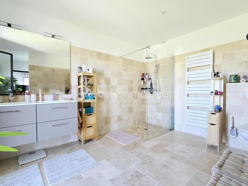 Maison - 190 m² - 5 pièces