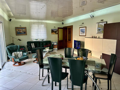 Maison - 190 m² - 7 pièces