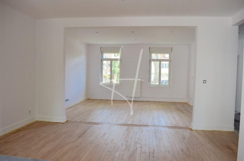 Maison ancienne - 222 m² - 7 pièces