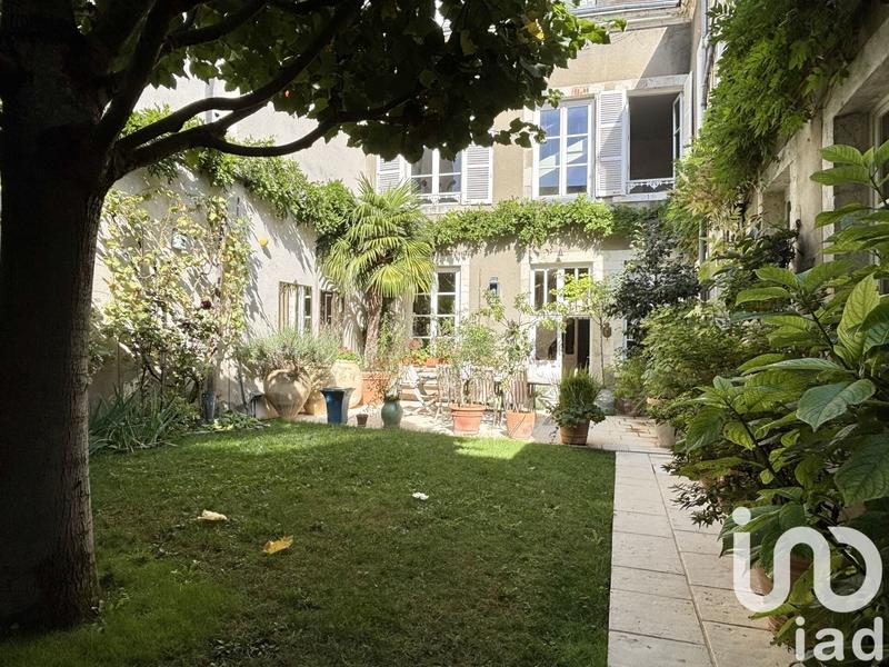 Maison - 286 m² - 11 pièces