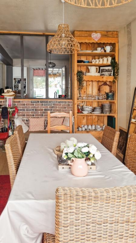 Maison - 200 m² - 10 pièces