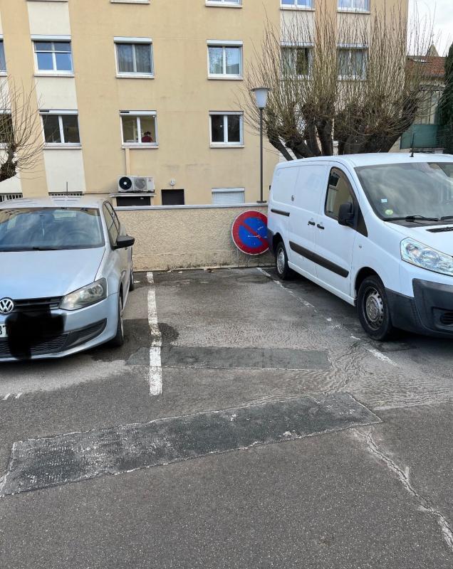 Parking - 12 m²