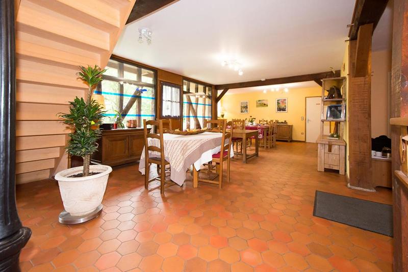 Propriété - 280 m² - 8 pièces