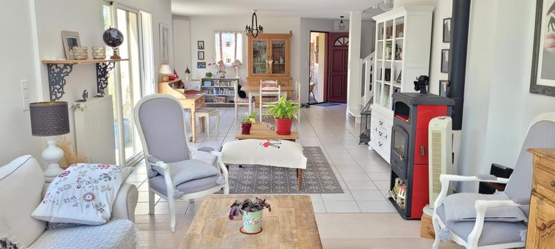 Maison - 150 m² - 8 pièces