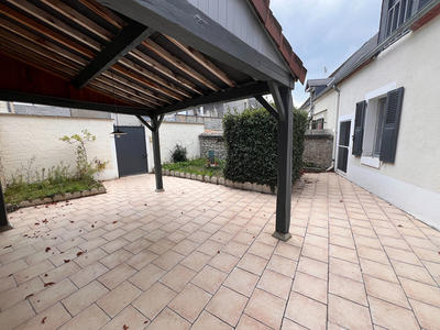Maison - 140 m² - 7 pièces