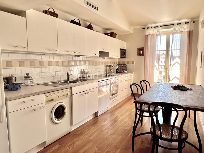 Appartement - 137 m² - 4 pièces