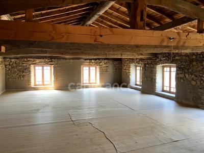 Immeuble - 217 m² - 14 pièces