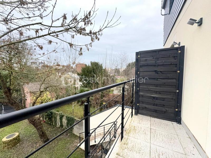 Immeuble - 160 m² - 7 pièces