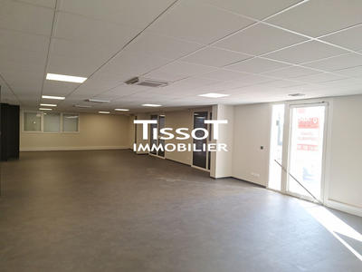 Bureau - 473 m² - 1 pièce