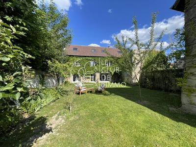 Maison ancienne - 278 m² - 6 pièces