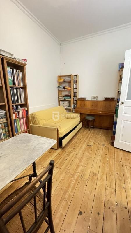 Appartement - 176 m² - 6 pièces