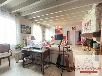 Propriété - 174 m² - 9 pièces