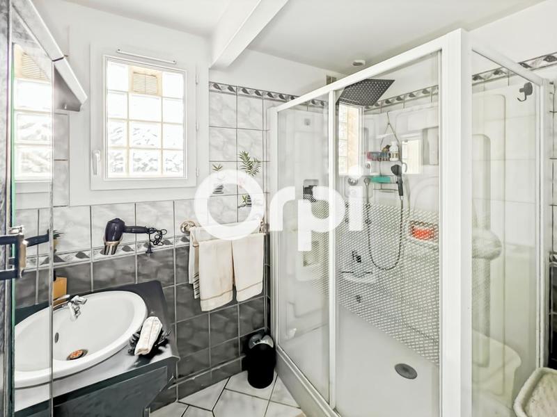 Maison - 148 m² - 6 pièces