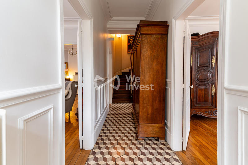 Maison - 195 m² - 9 pièces