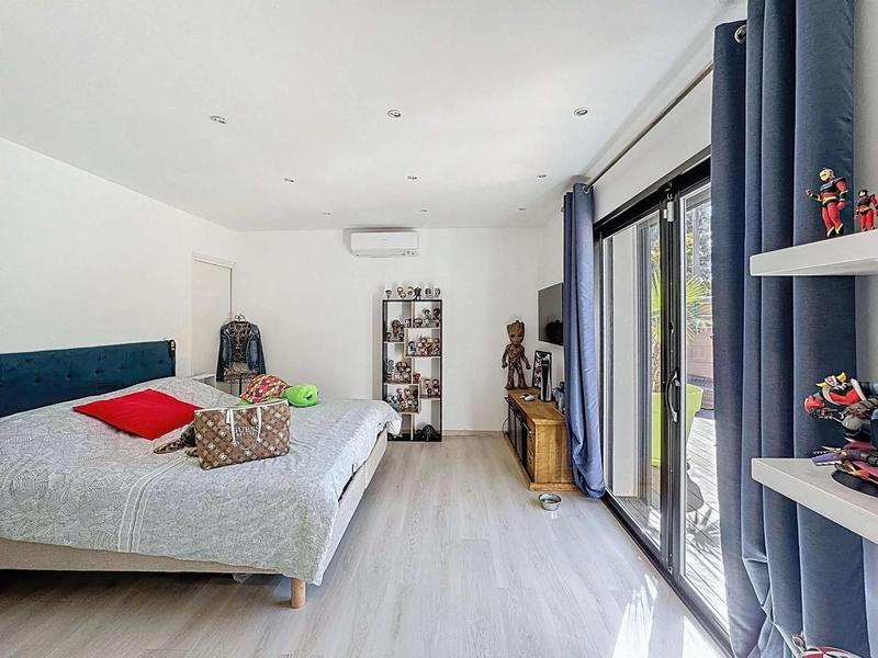 Maison - 143 m² - 5 pièces