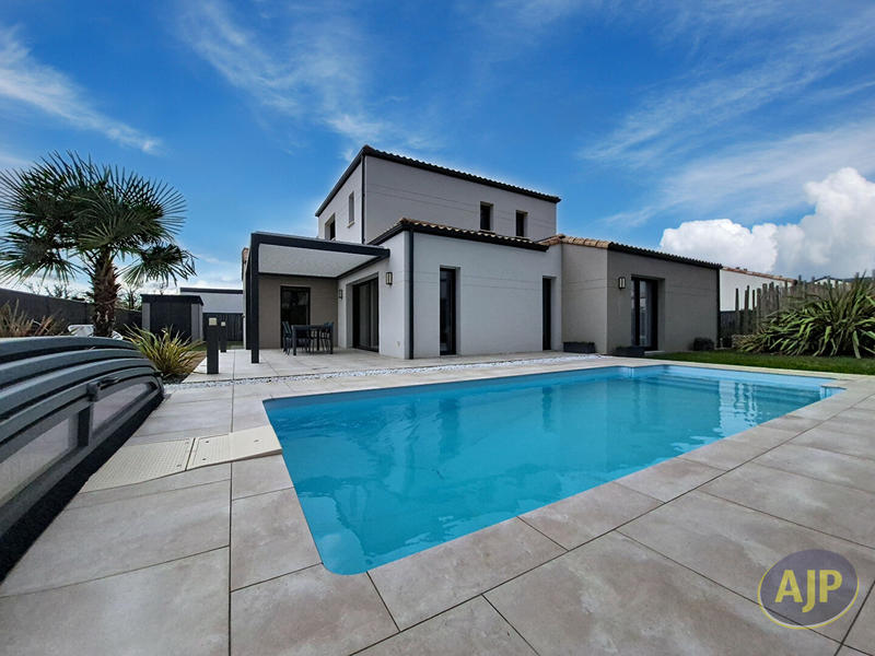 Maison - 142 m² - 6 pièces