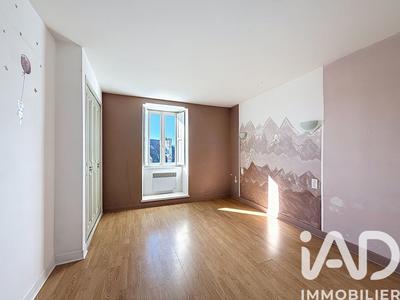 Appartement - 75 m² - 3 pièces