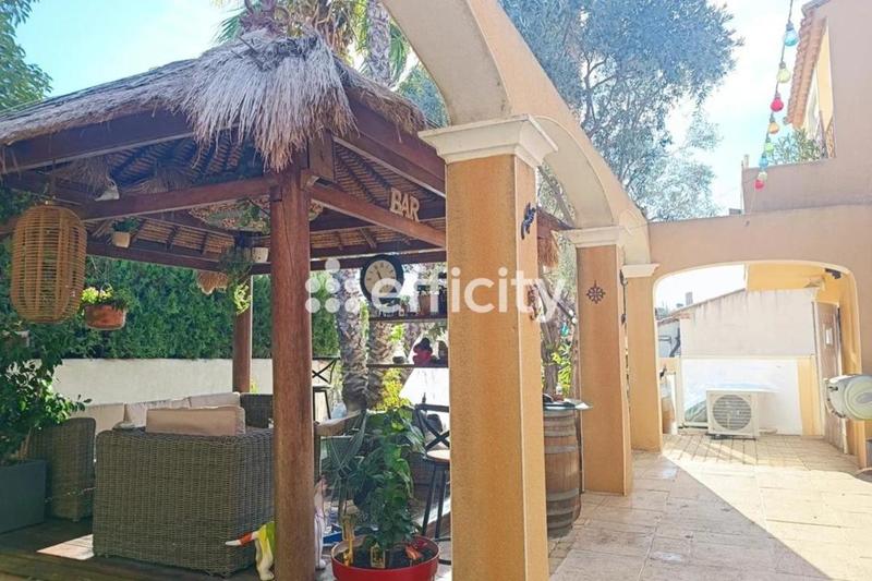 Villa - 152 m² - 7 pièces