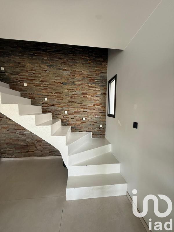 Maison - 182 m² - 7 pièces