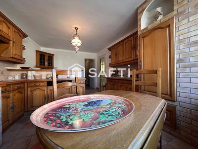 Maison - 177 m² - 6 pièces