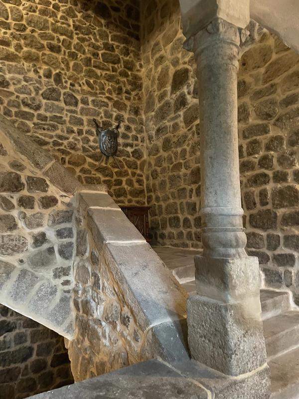 Château - 750 m² - 16 pièces