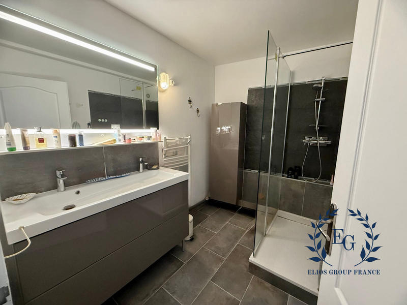 Appartement - 75 m² - 4 pièces